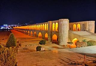 سی‌وسه‌پل اصفهان